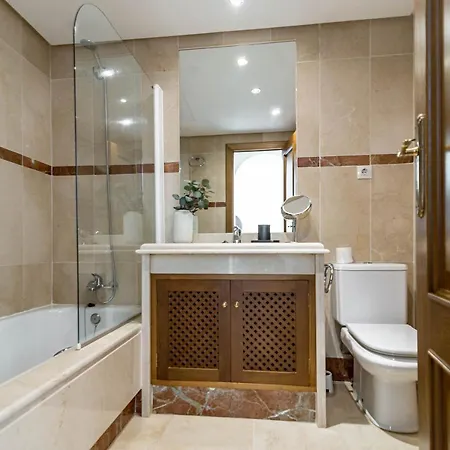 Floor Spacious With Sea Views In Costalita * Estepona