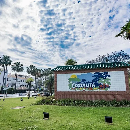 Floor Spacious With Sea Views In Costalita *