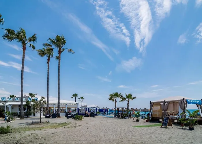 Floor Spacious With Sea Views In Costalita Lejlighed