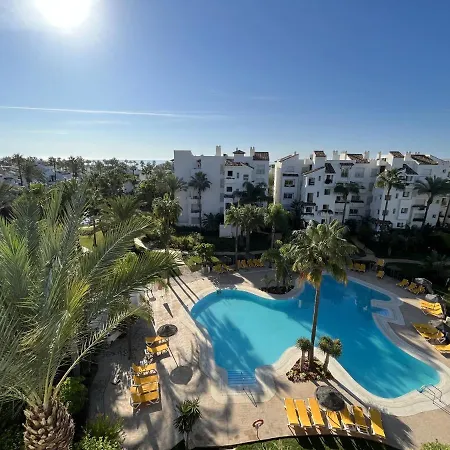 Апартаменти Floor Spacious With Sea Views In Costalita *