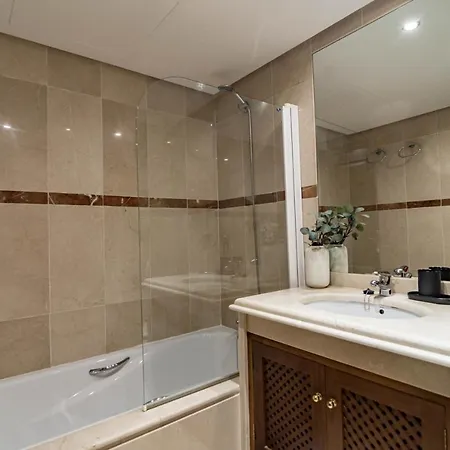 Floor Spacious With Sea Views In Costalita *