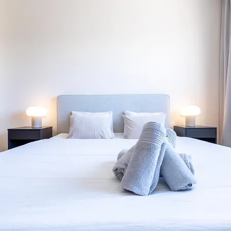 Floor Spacious With Sea Views In Costalita 아파트 에스테포나