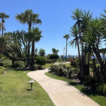 Floor Spacious With Sea Views In Costalita