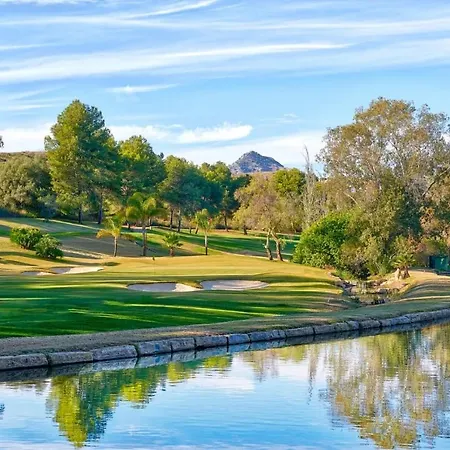 Floor Spacious With Sea Views In Costalita 에스테포나