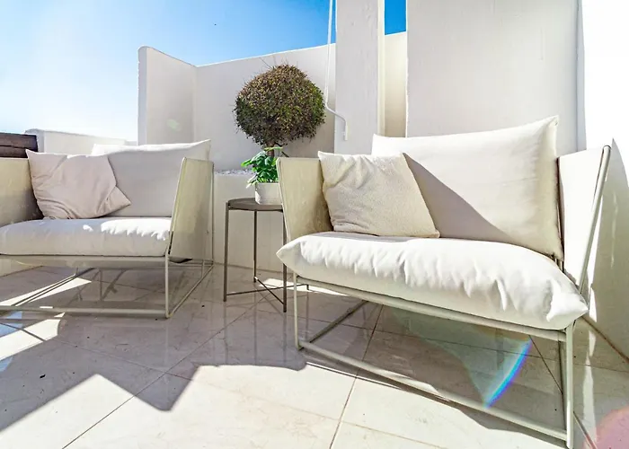 Floor Spacious With Sea Views In Costalita 아파트