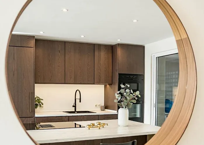 Floor Spacious With Sea Views In Costalita 에스테포나